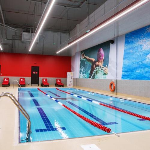 Fitness First Zero 6 indoor swimming pool